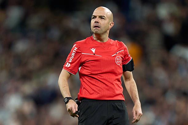 referee pablo gonzalez fuertes.jpg